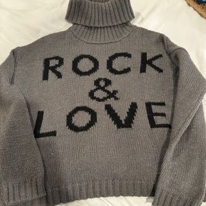 So soft and comfy Elan sweater